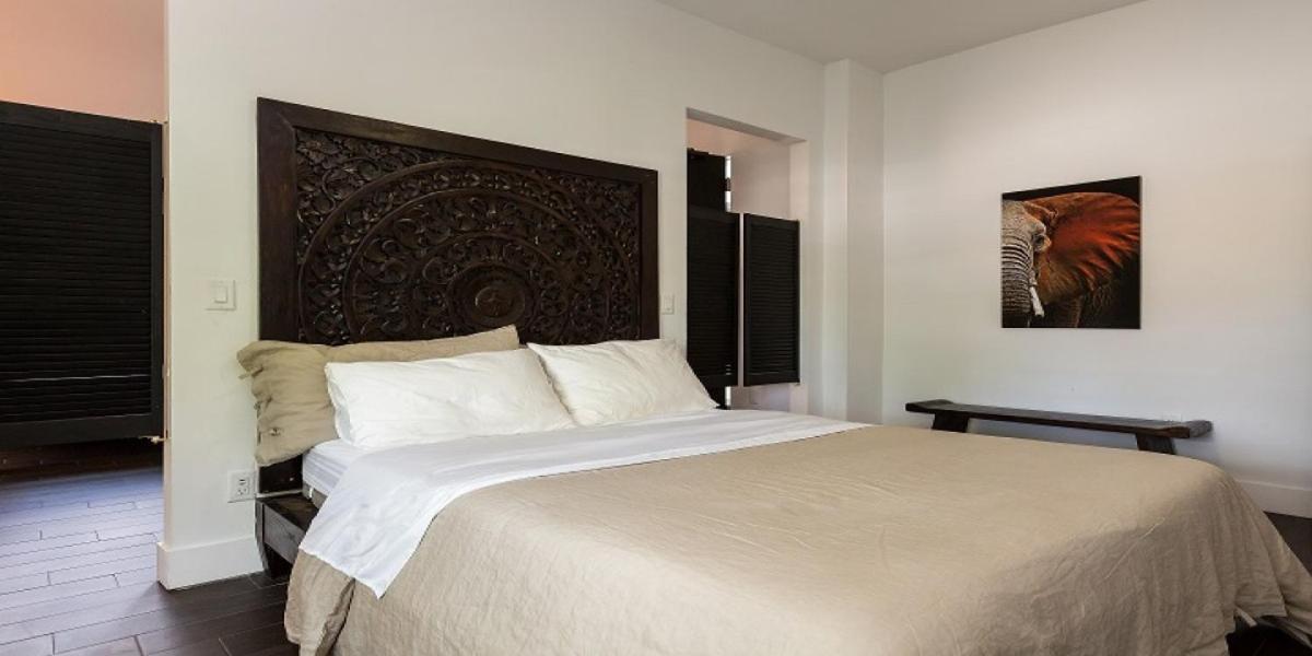 Vive Zen Queen Room *
